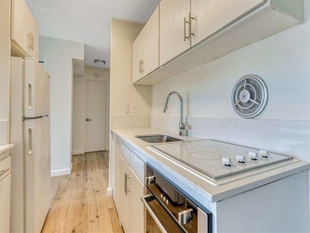 Photos and Video of Irvington Apartments in Portland, OR